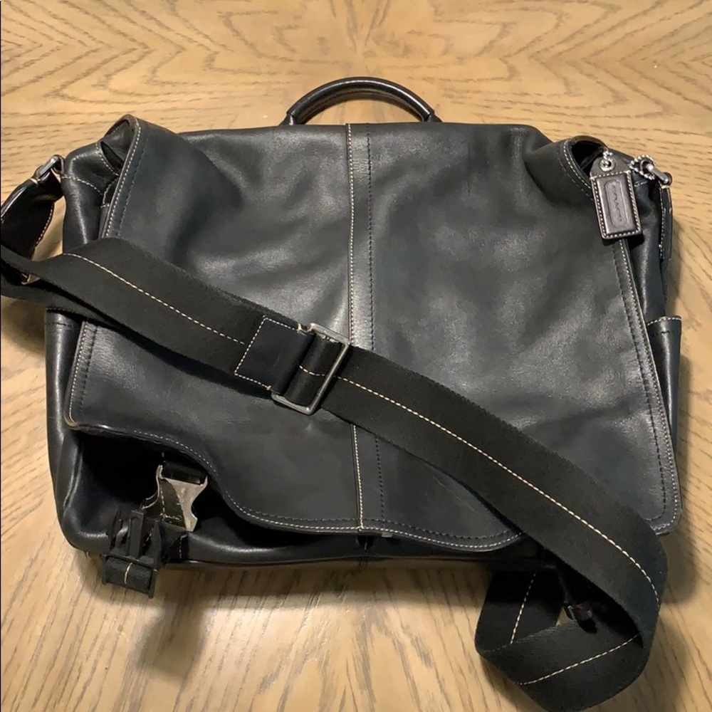 Coach satchel (male)